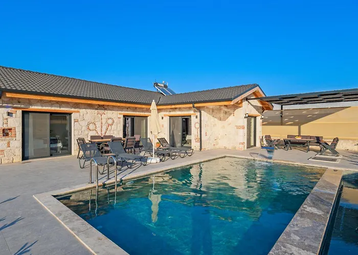 Ader Villa 1